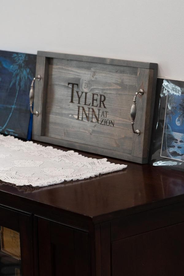 Tyler Inn At Zion Rockville Extérieur photo